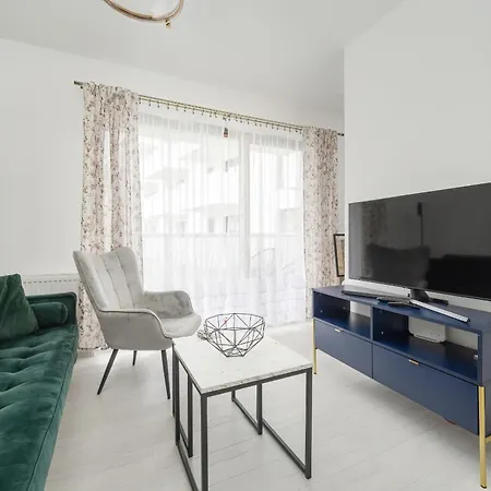 Modern Classic In Kepa Mieszczanska By Renters Διαμέρισμα *